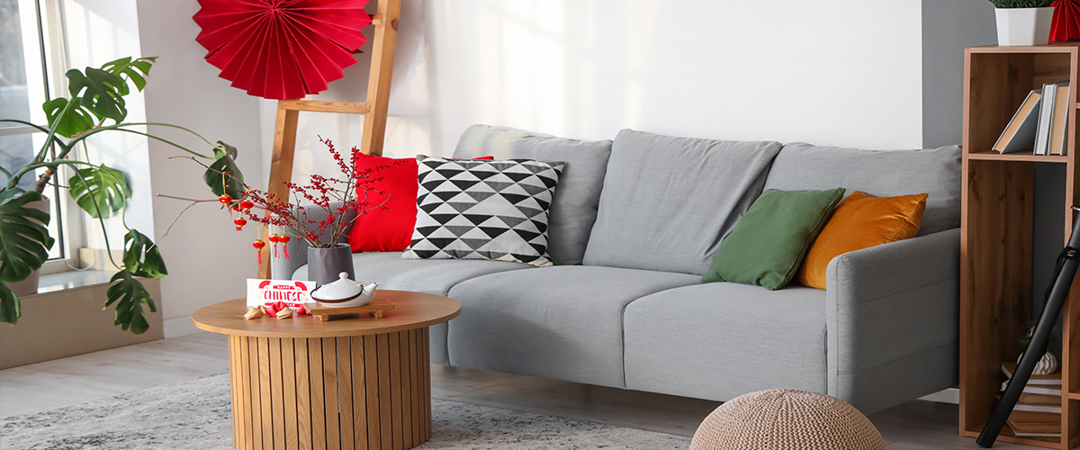 乾淨明亮充滿年節氣氛的客廳